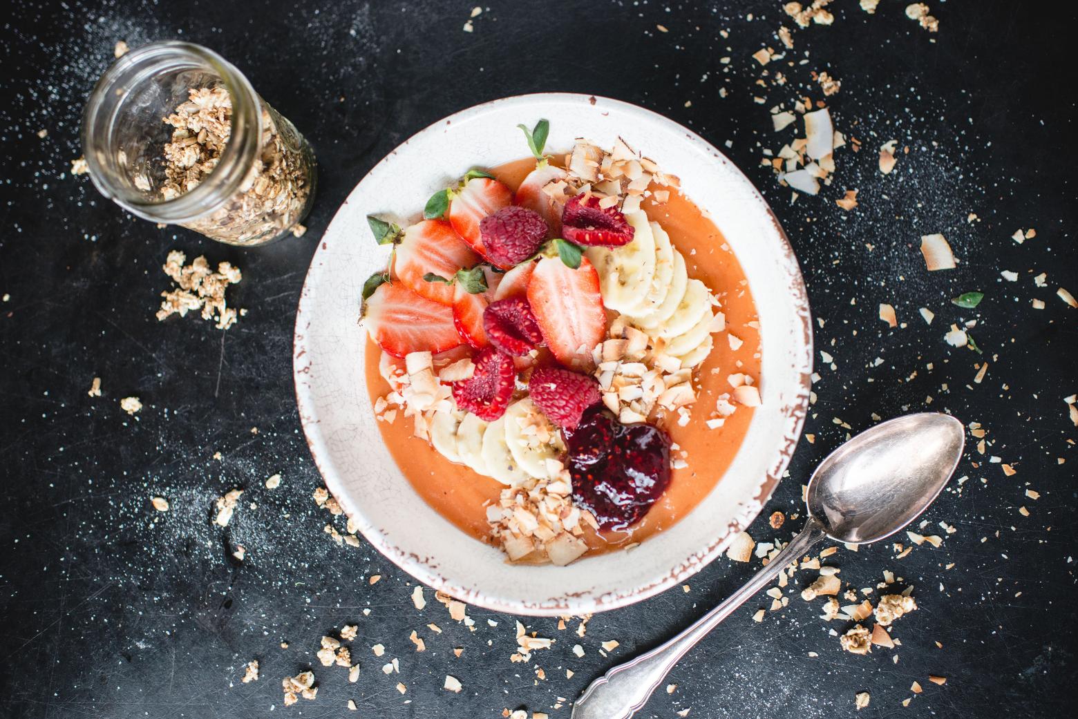 Smoothie bowl papaye-banane - Miss Économe