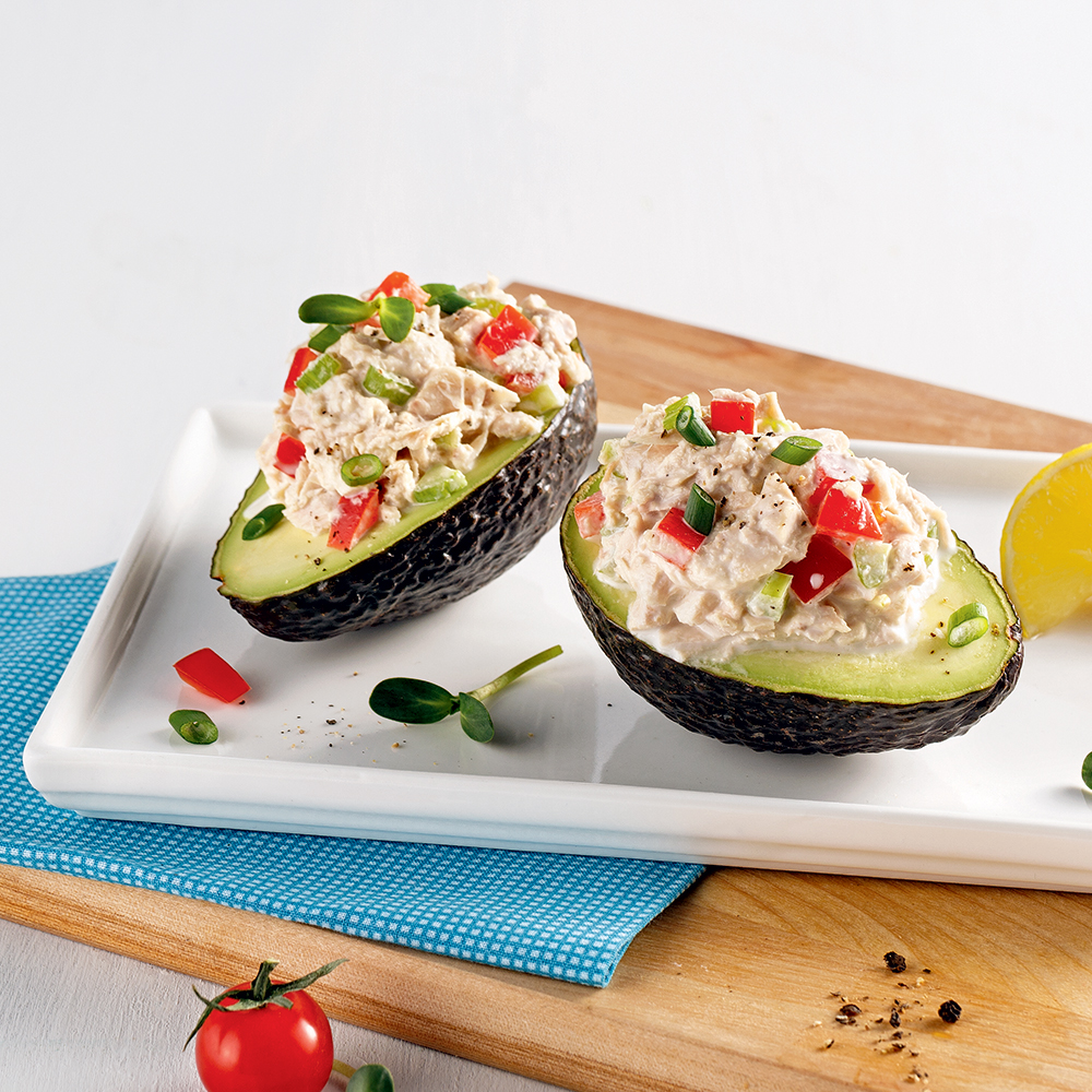 Avocats farcis à la salade de thon - Miss Économe