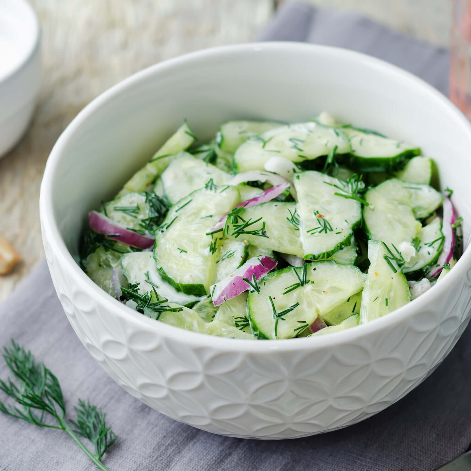 Salade de concombre au yogourt grec - Miss Économe