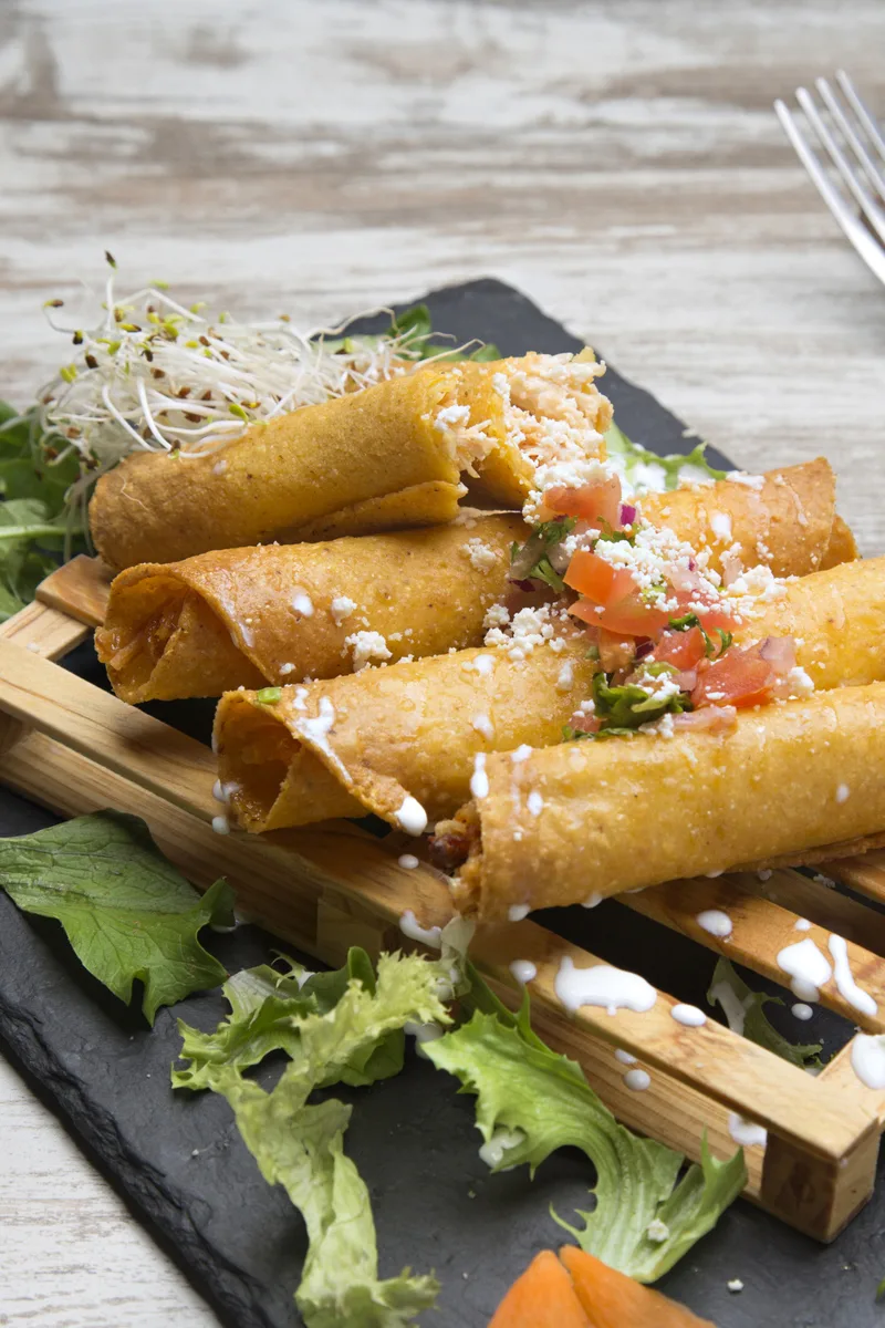 Taquitos à la mexicaine aux pois chiches - Miss Économe