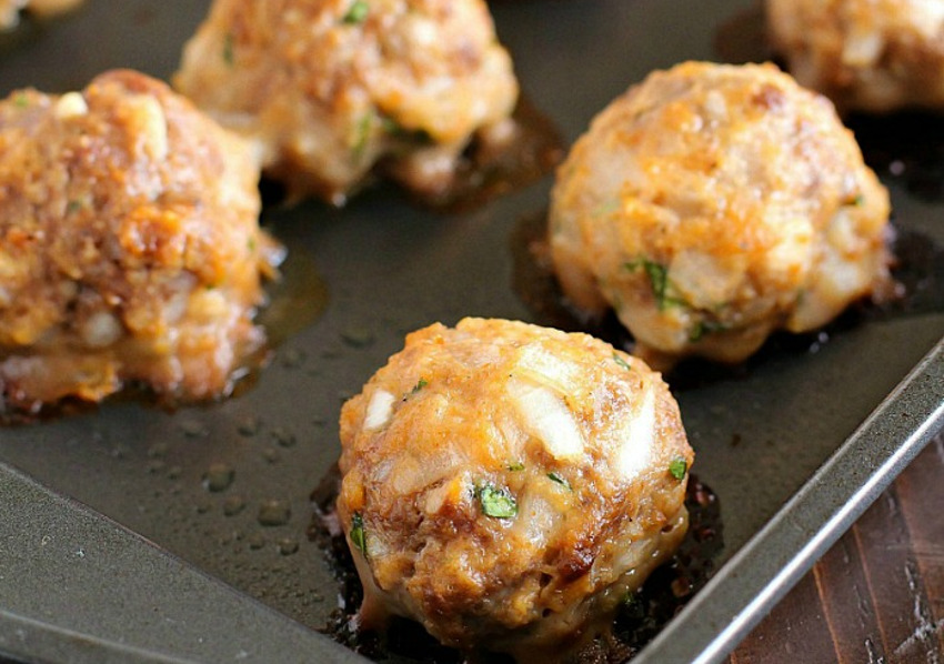 Plaque boulettes de veau, patates et asperges - Miss Économe