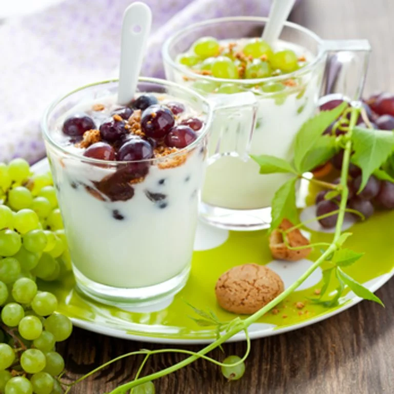 Raisins frais et yogourt à la cannelle - Miss Économe