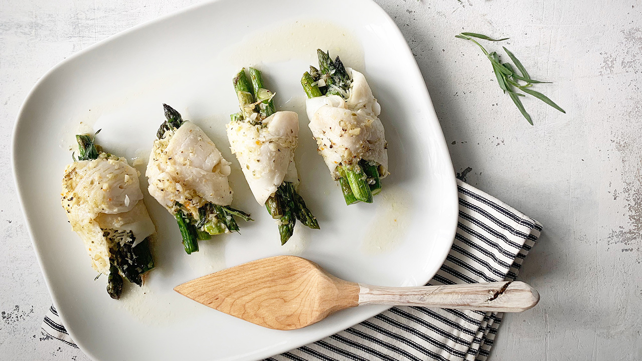 Roulés de filets de sole aux asperges, parmesan et estragon - Miss Économe