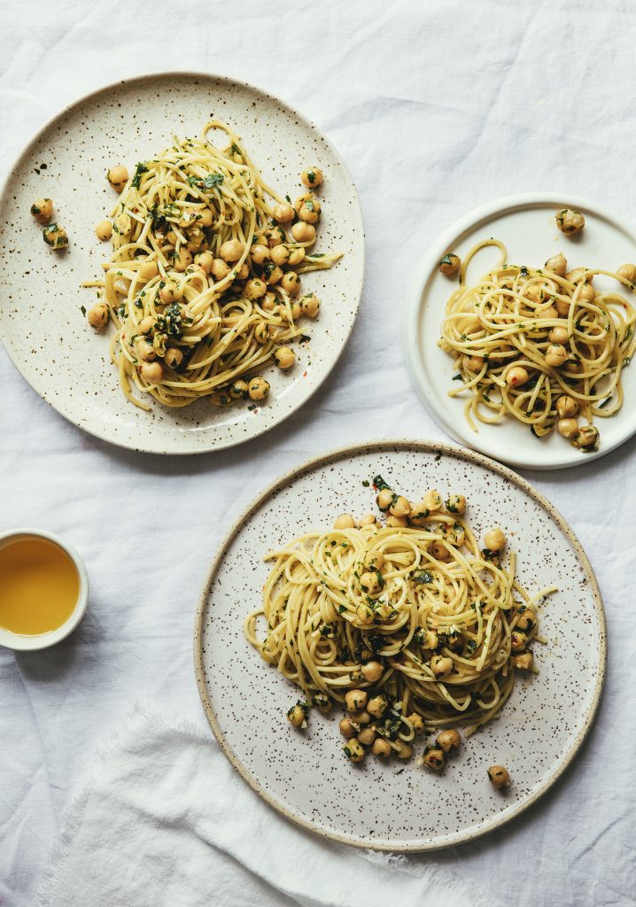 Spaghetti à l’huile épicée, aux pois chiches et à l’orange - Miss Économe