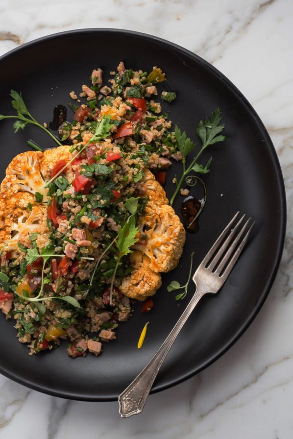 Steaks de chou-fleur et taboulé de quinoa - Miss Économe